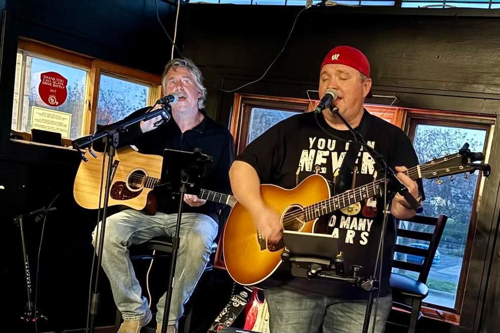 Live music with the DuoVers ~ Sunday June 8th